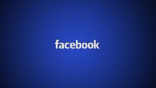 Facebook приостановил подключение новых чатботов